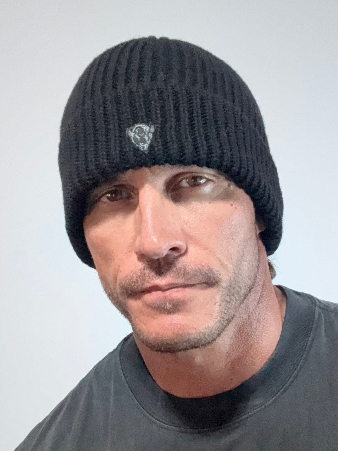 SM bison GAUGE BEANIE